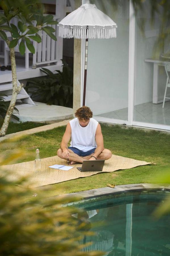 Dream Cowork Hotel Kuta  ภายนอก รูปภาพ